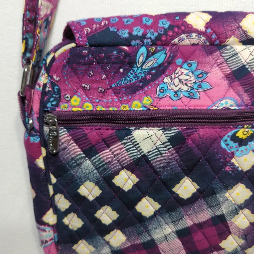 Belvah‎ purple Paisley crossbody bag - Picture 2 of 9